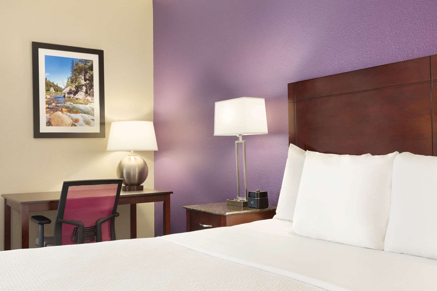La Quinta Inn & Suites by Wyndham Fresno Northwest 20/44