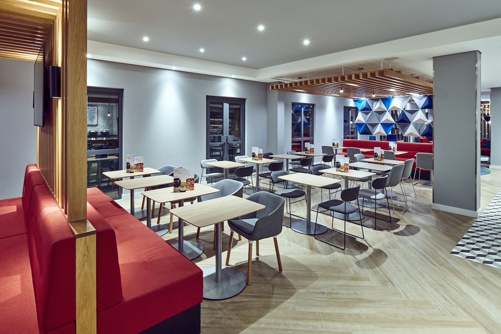 Holiday Inn Express Gibraltar 38/48