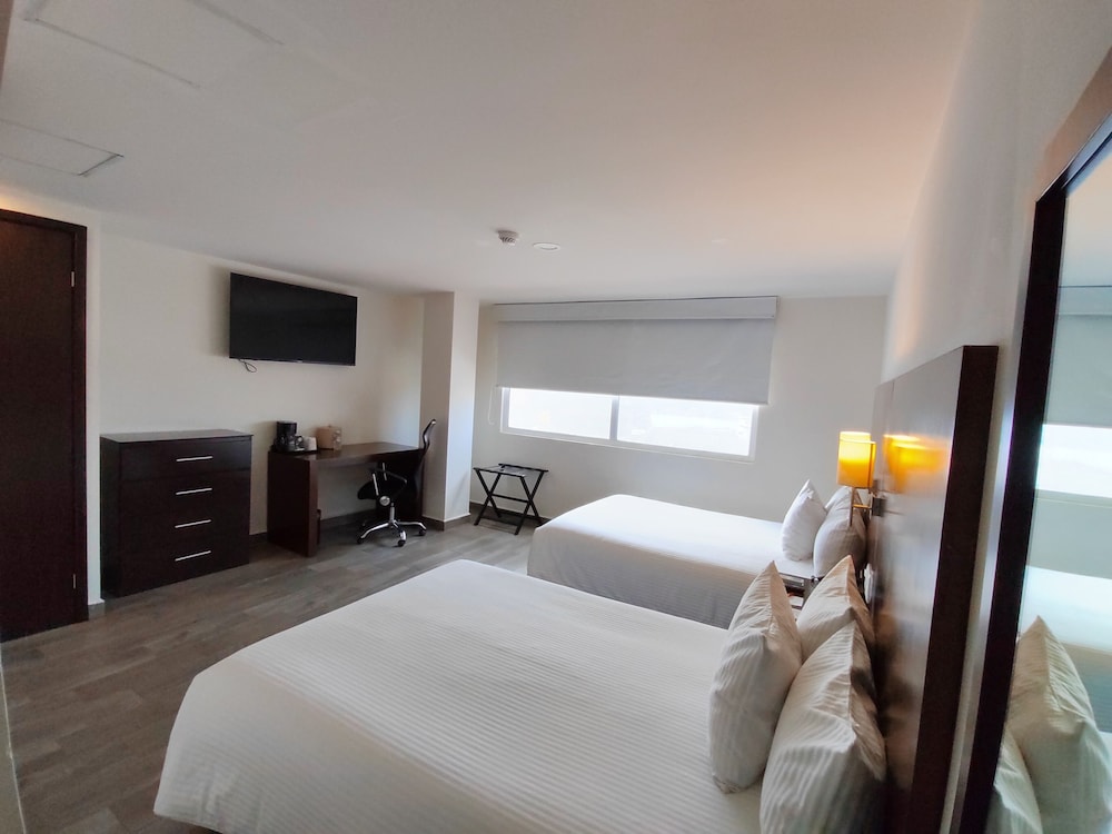 Ramada by Wyndham Tampico Centro 27/56