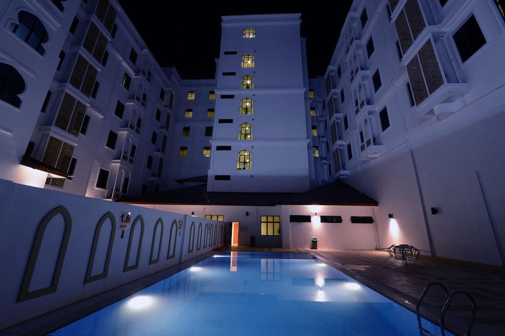 GRAND PUTERI HOTEL 2/15