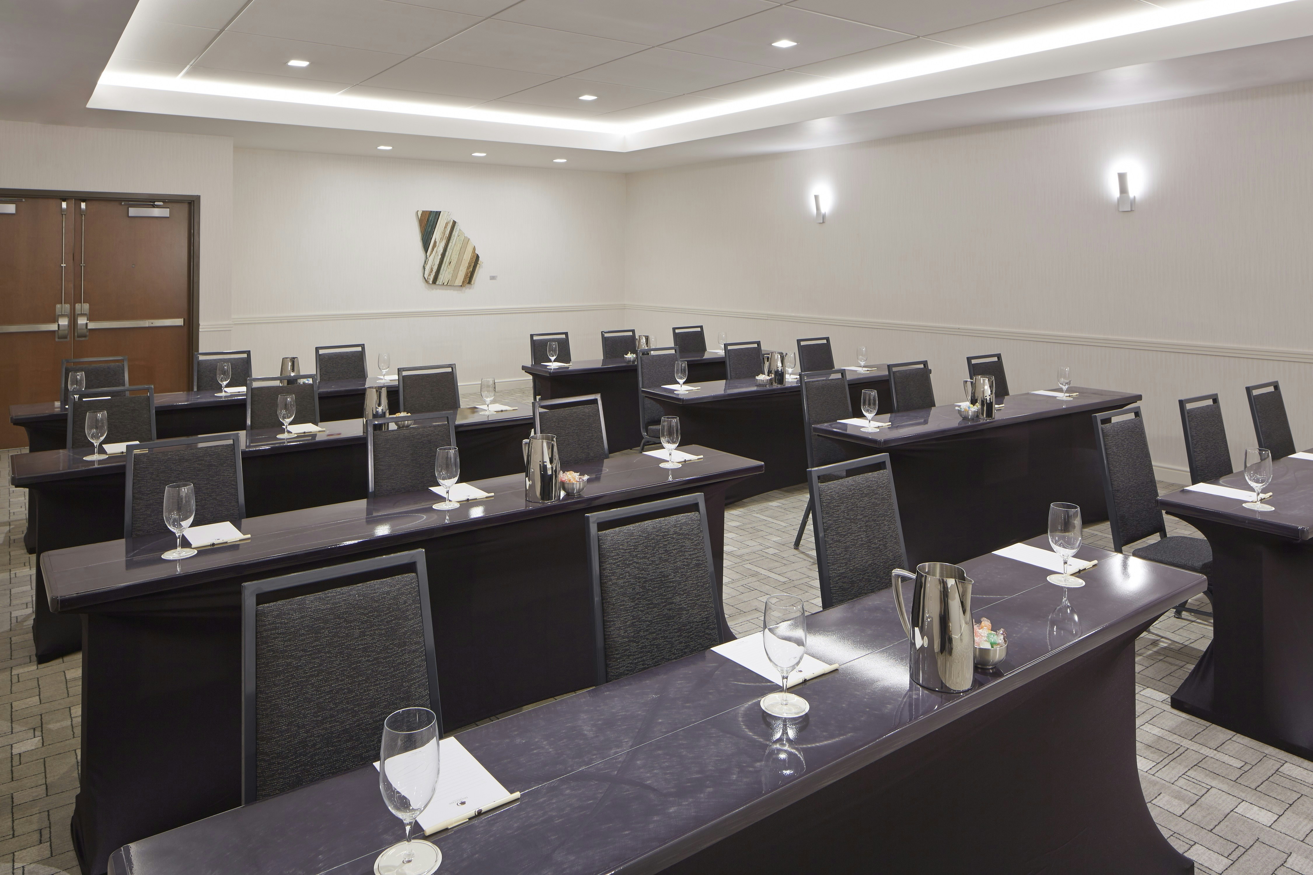 Doubletree By Hilton Atlanta Perimeter Dunwoody 52/59
