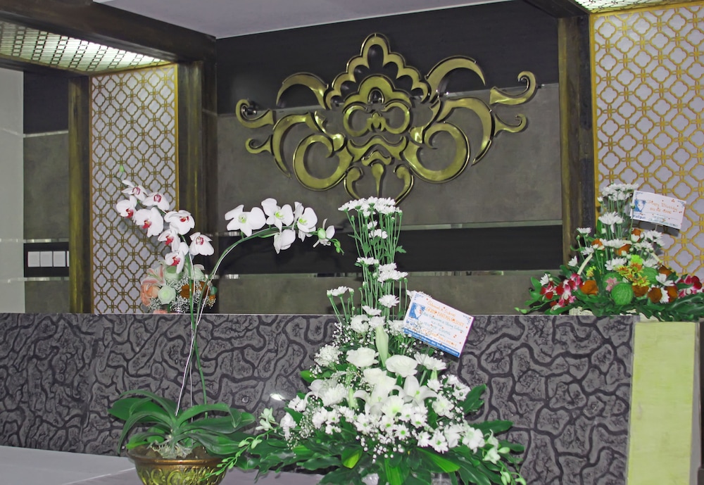 Grand Barong Resort 7/50