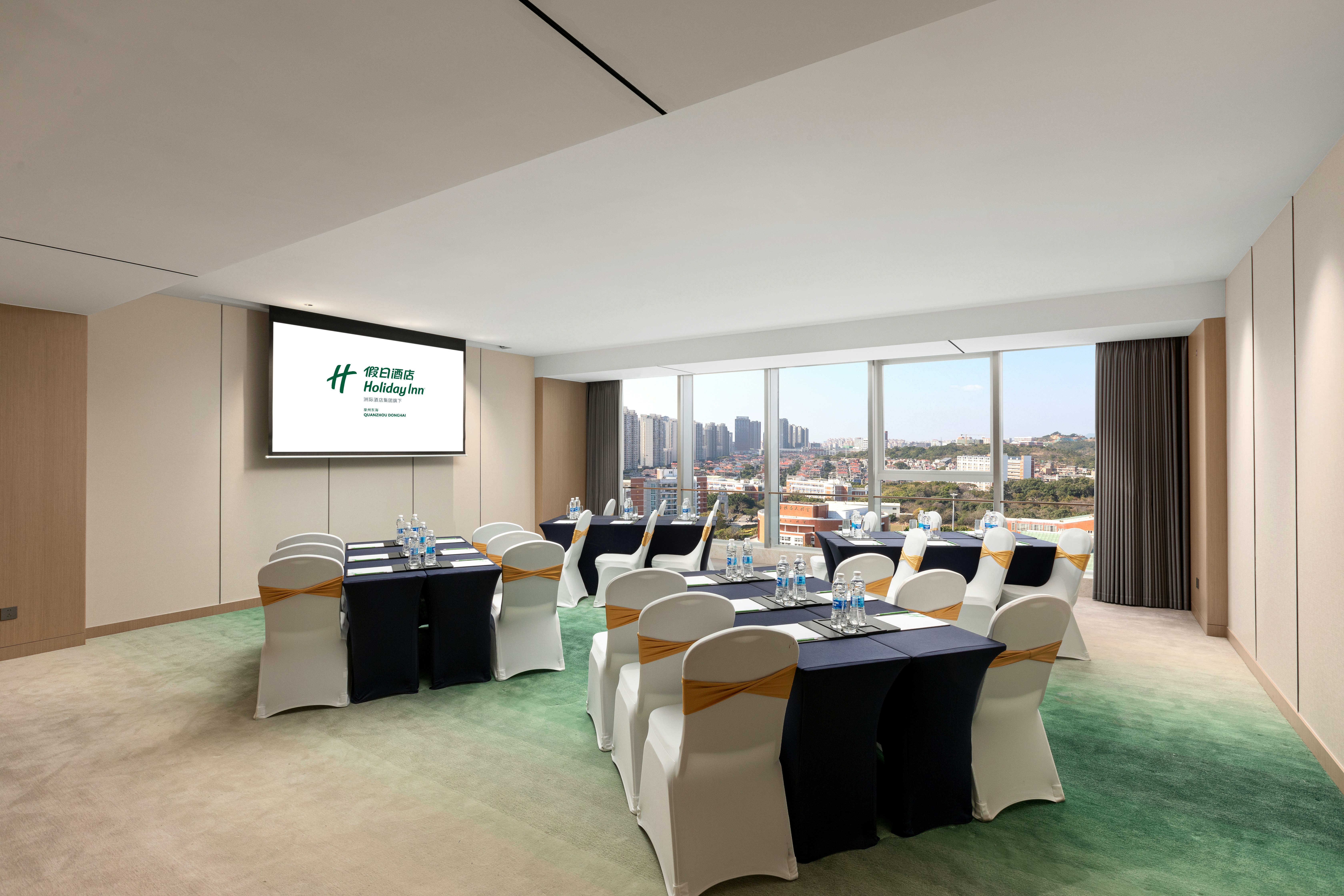 Holiday Inn Quanzhou Donghai 44/49