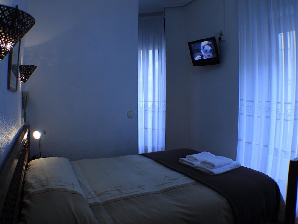 Hostal Esmeralda 15/36