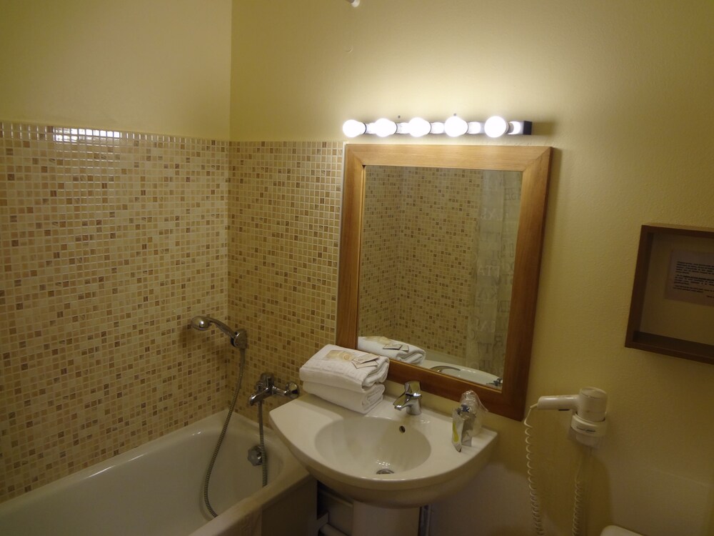 Inter Hotel Solana 33/34