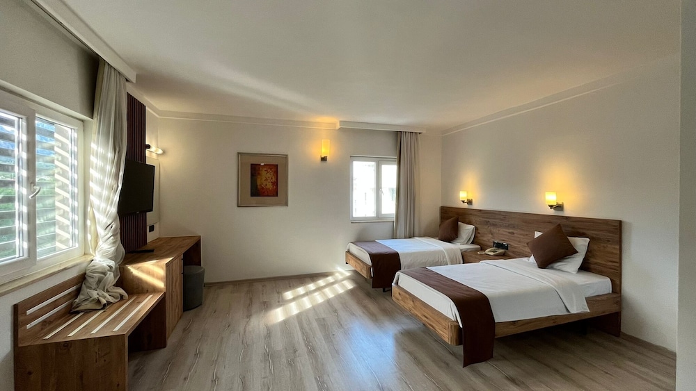 Uptown Buyuk Anadolu Girne Hotel 11/34