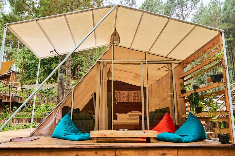 LuxCamp Pangalengan By Horison 7/60