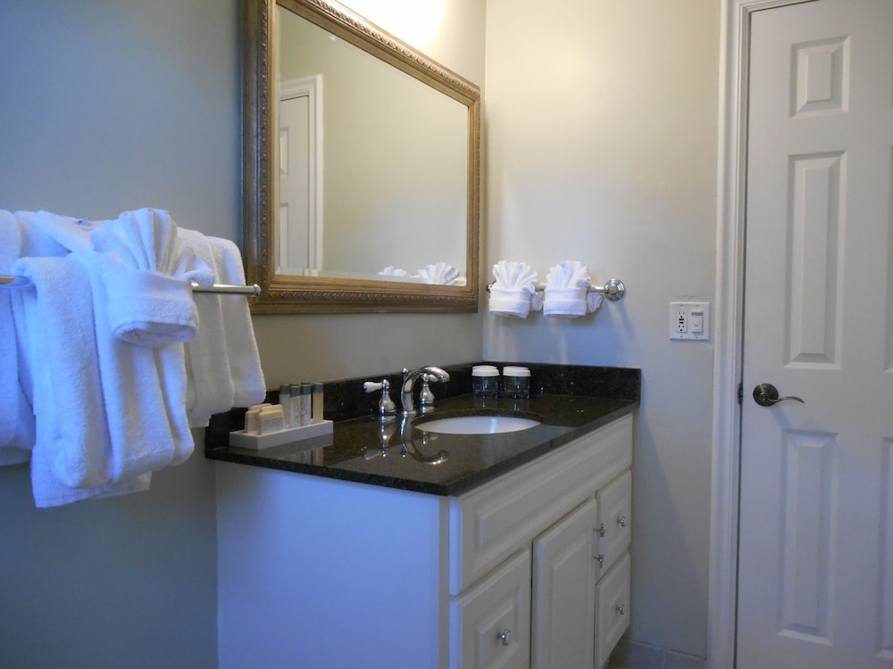 Carmel Bay View Inn 20/46