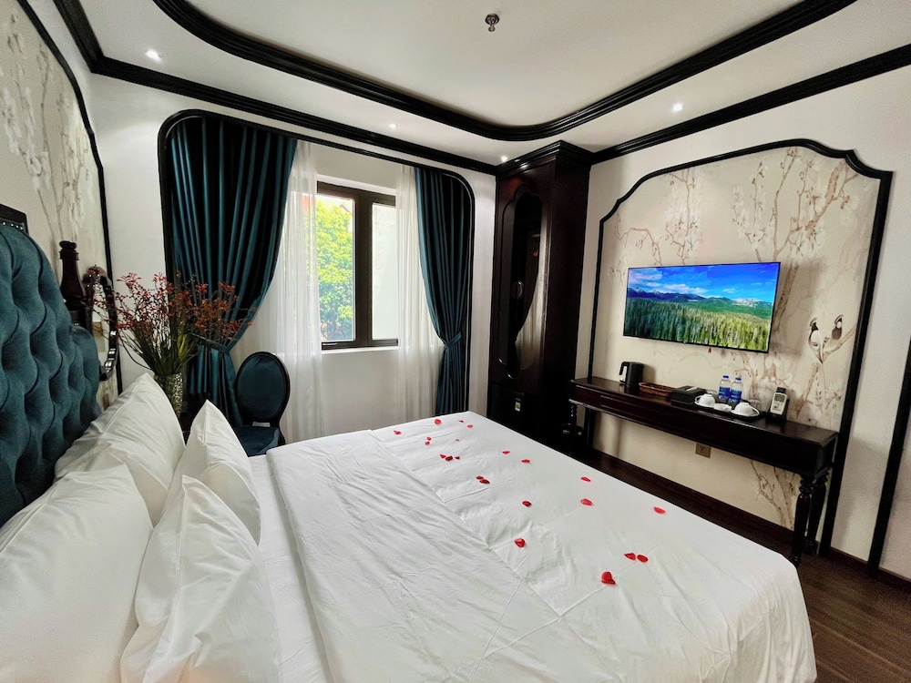 Royal Hanoi Hotel 15/50