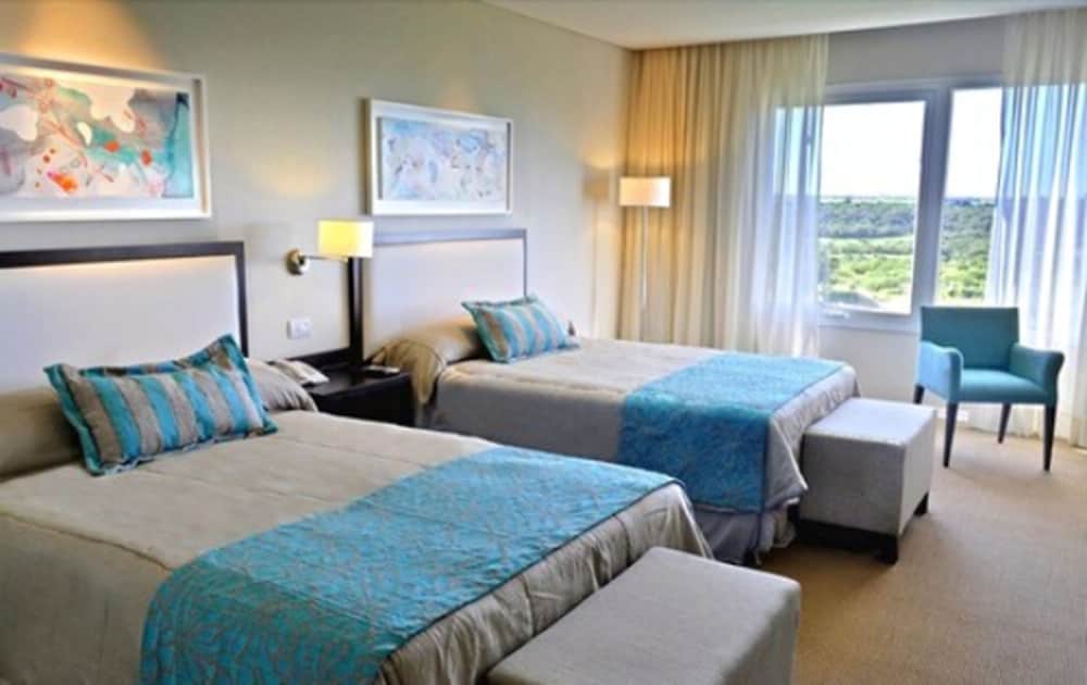 Howard Johnson Hotel Piedras Moras 6/31