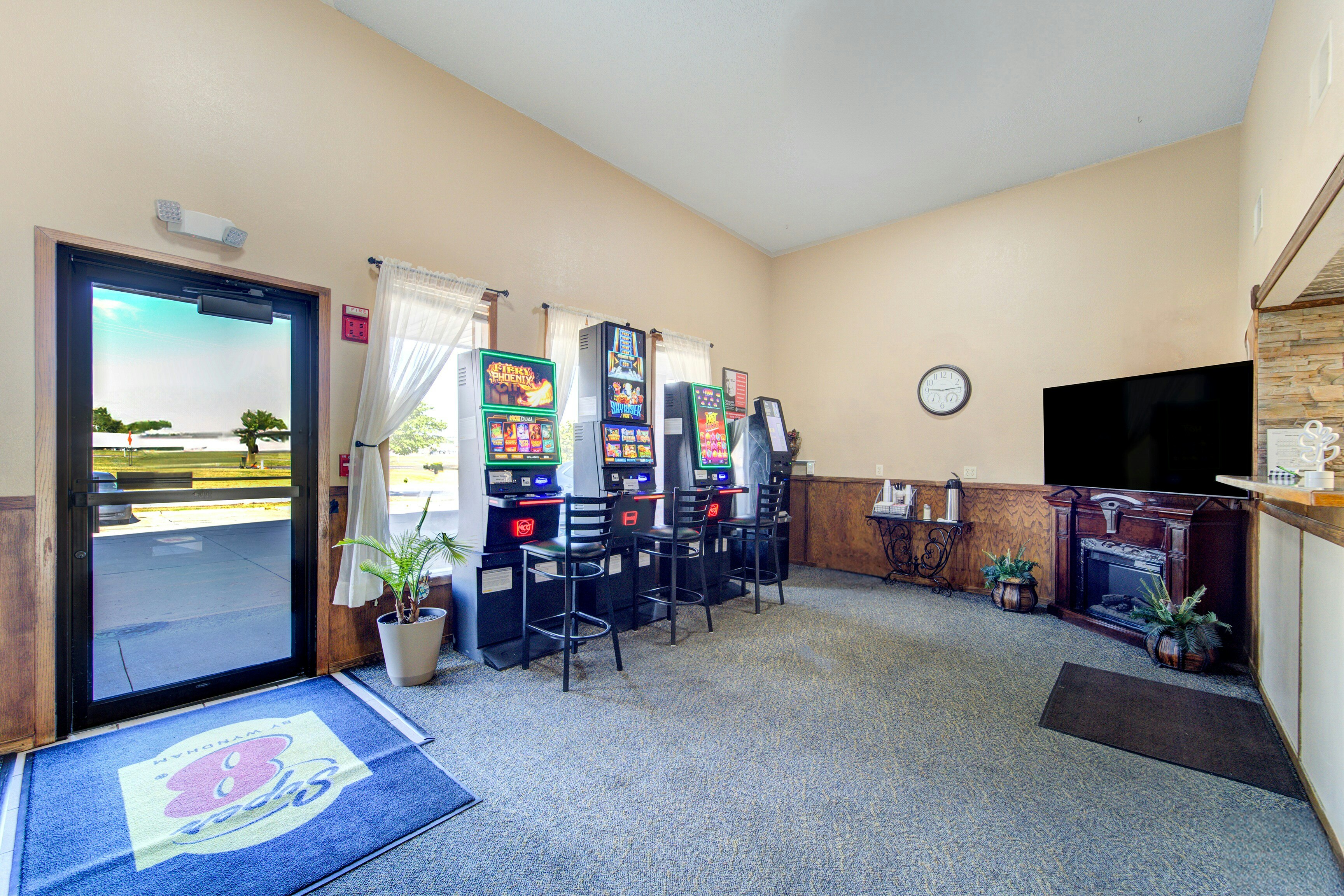 Capital O Amerihost Inn and Suites Kingdom City Hwy 54 MO 44/54