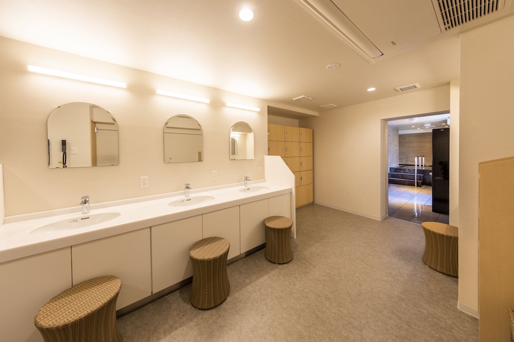 Tosei Hotel & Seminar Makuhari 44/58