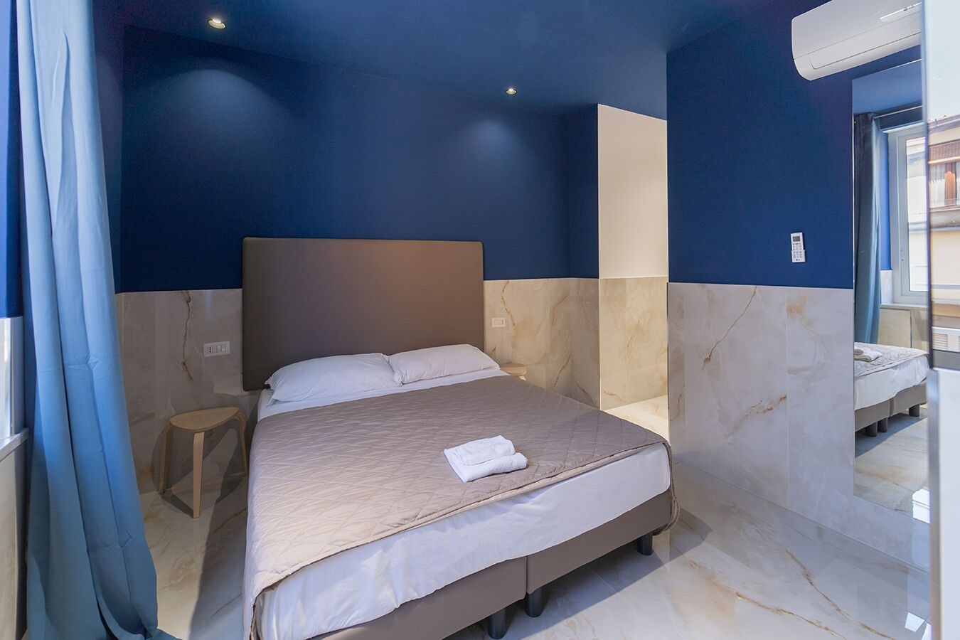 Vice President, Standard, Double Bed