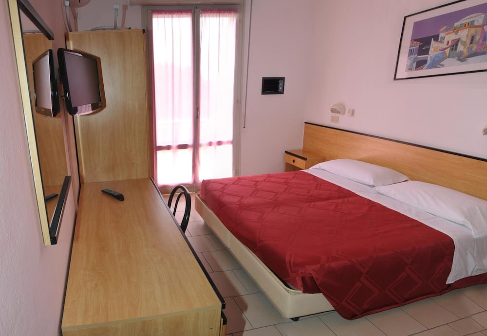 Hotel Levante 7/45