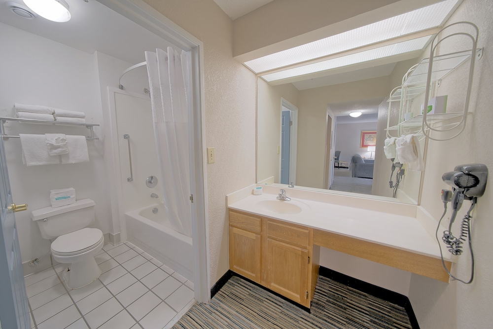 All Seasons Suites 51/54