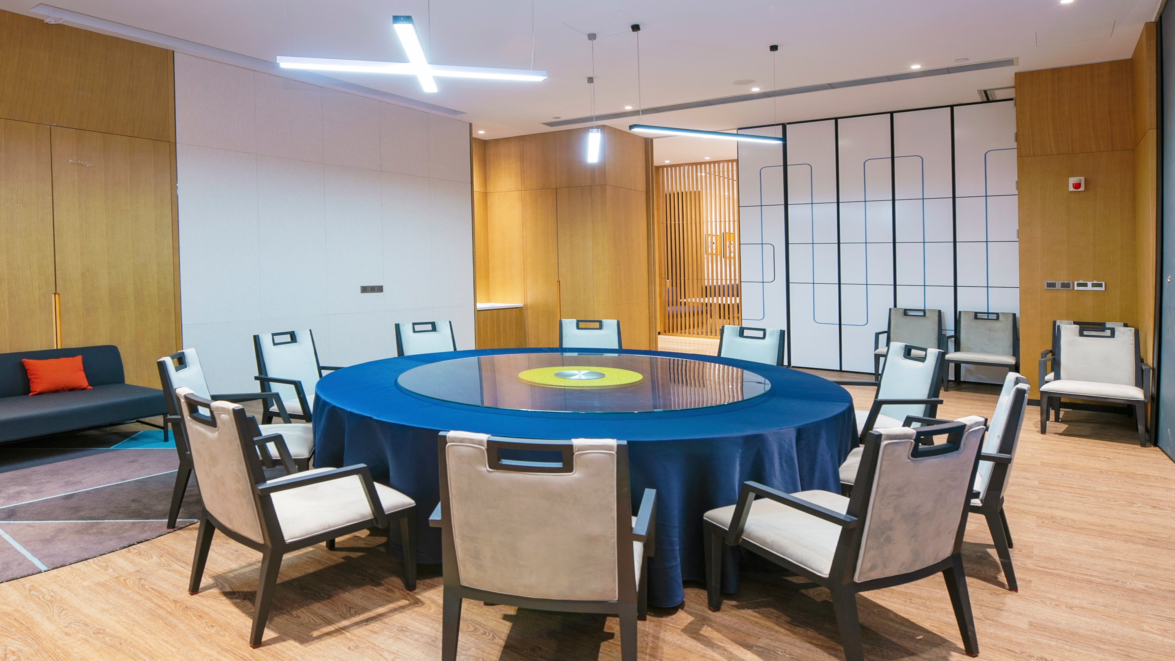 Holiday Inn Express Luanchuan 15/27