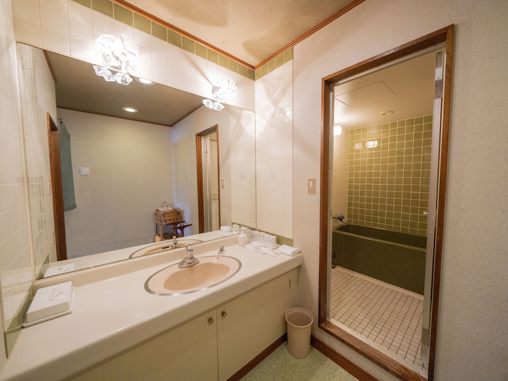KAWAYU KANKO HOTEL 48/50
