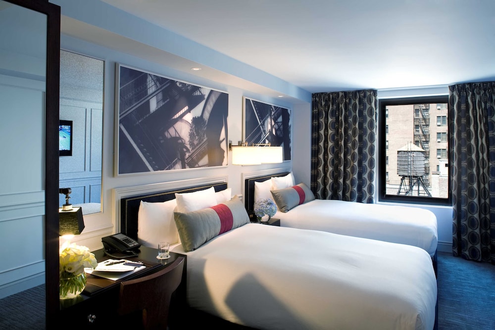 Hotel AKA Nomad 25/66