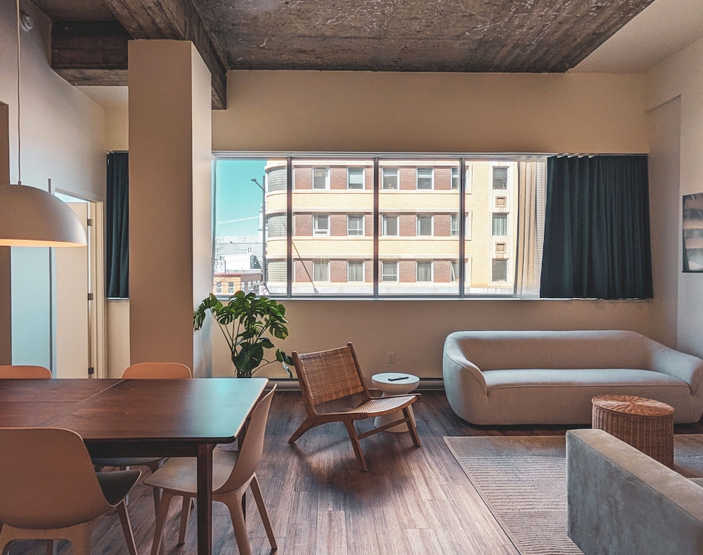 Terminus Hotel 26/50