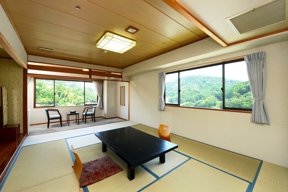 SHUZENJI ONSEN HOTEL TAKITEI 10/50