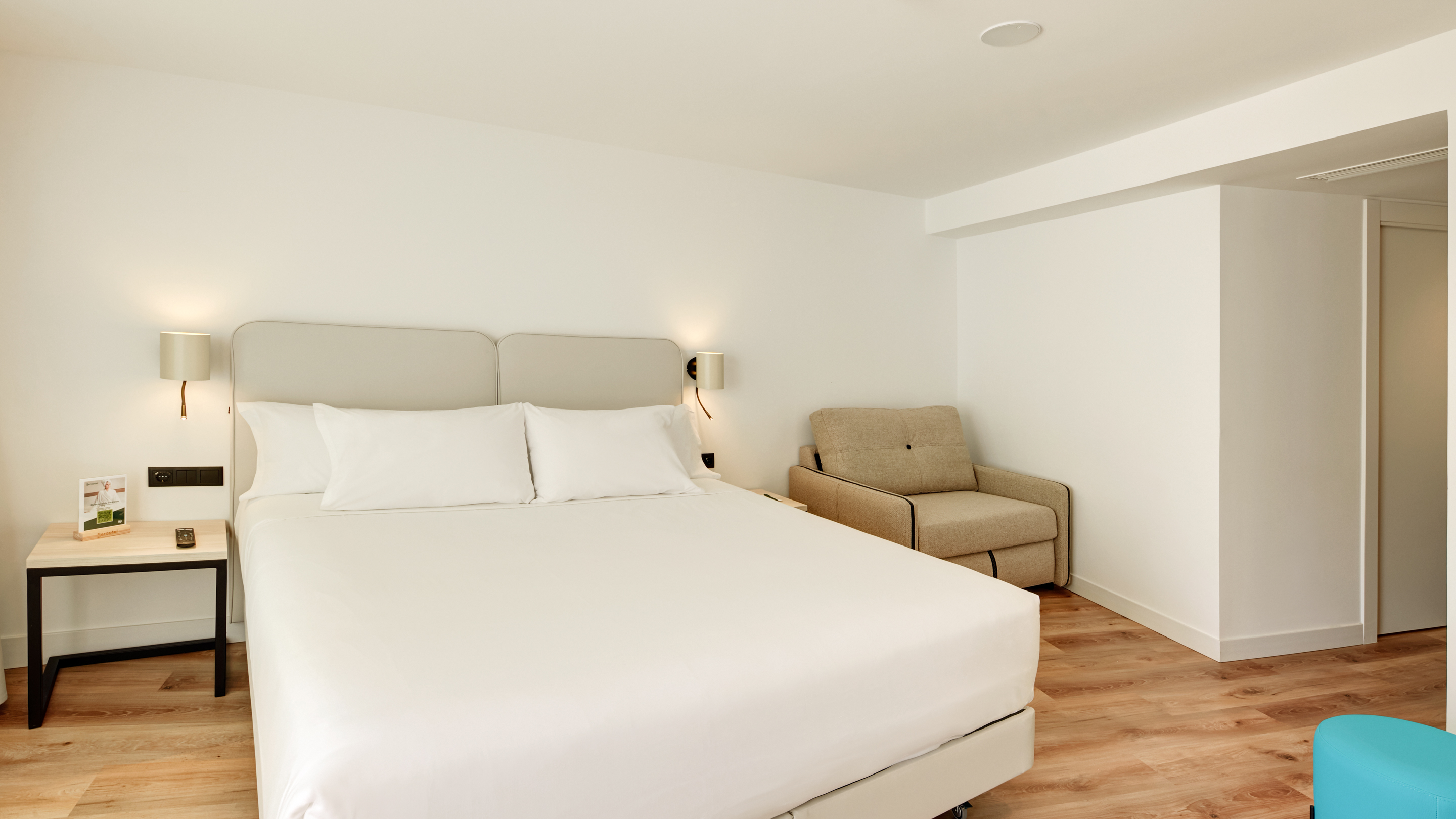 Superior, Double Bed, Sea Front, Terrace
