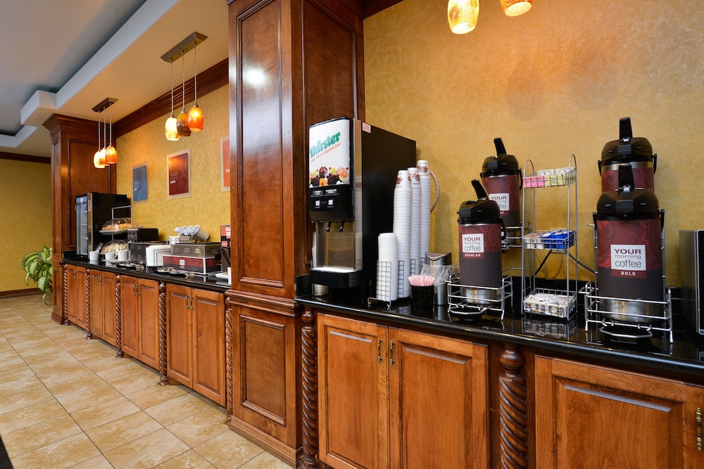 Comfort Suites Bay City 20/34