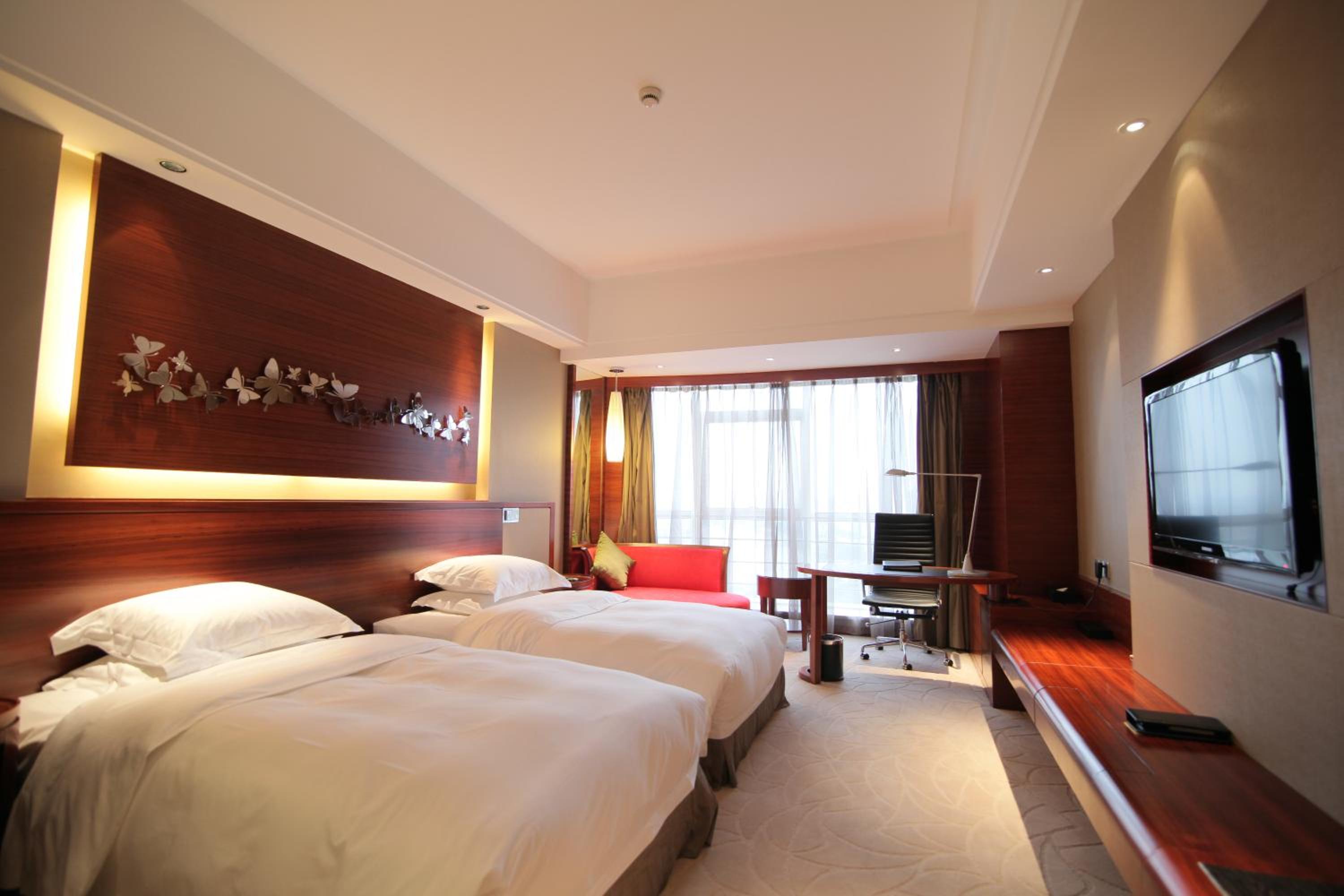 Superior, Twin Beds