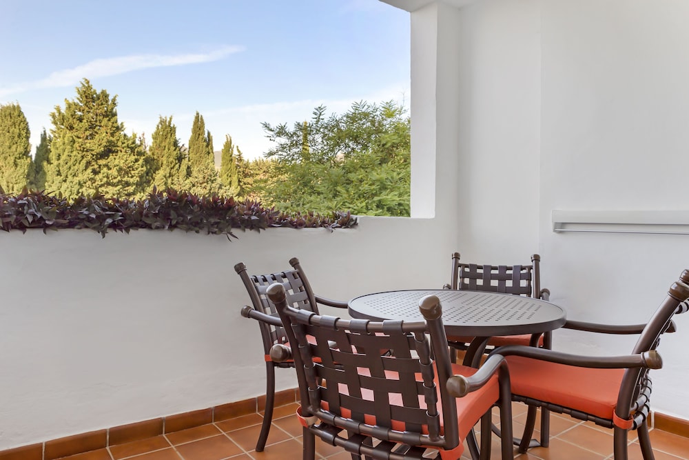 Royal Oasis Club at Pueblo Quinta 40/57