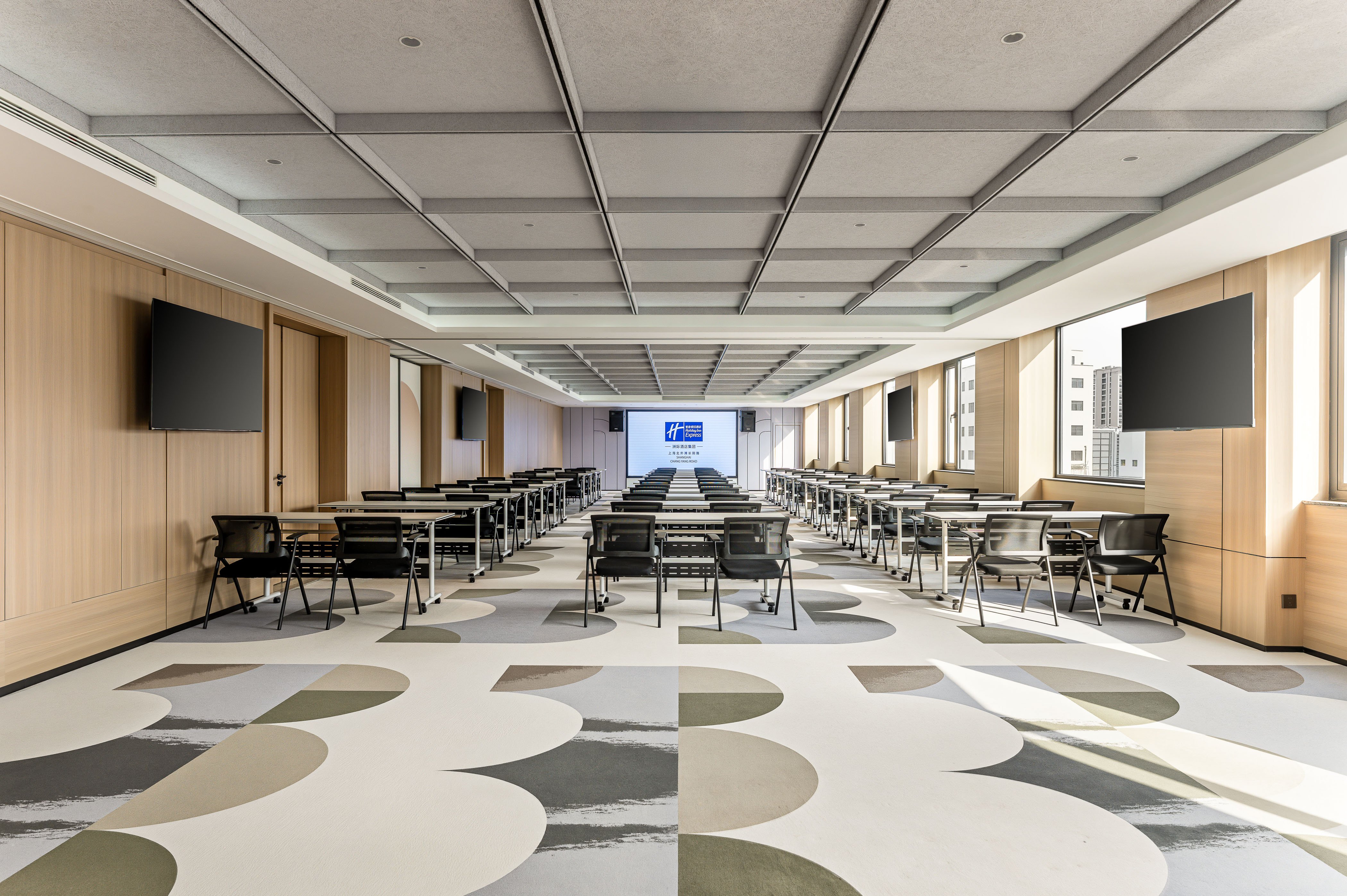 Holiday Inn Express Shanghai Changyang Road by IHG 41/55