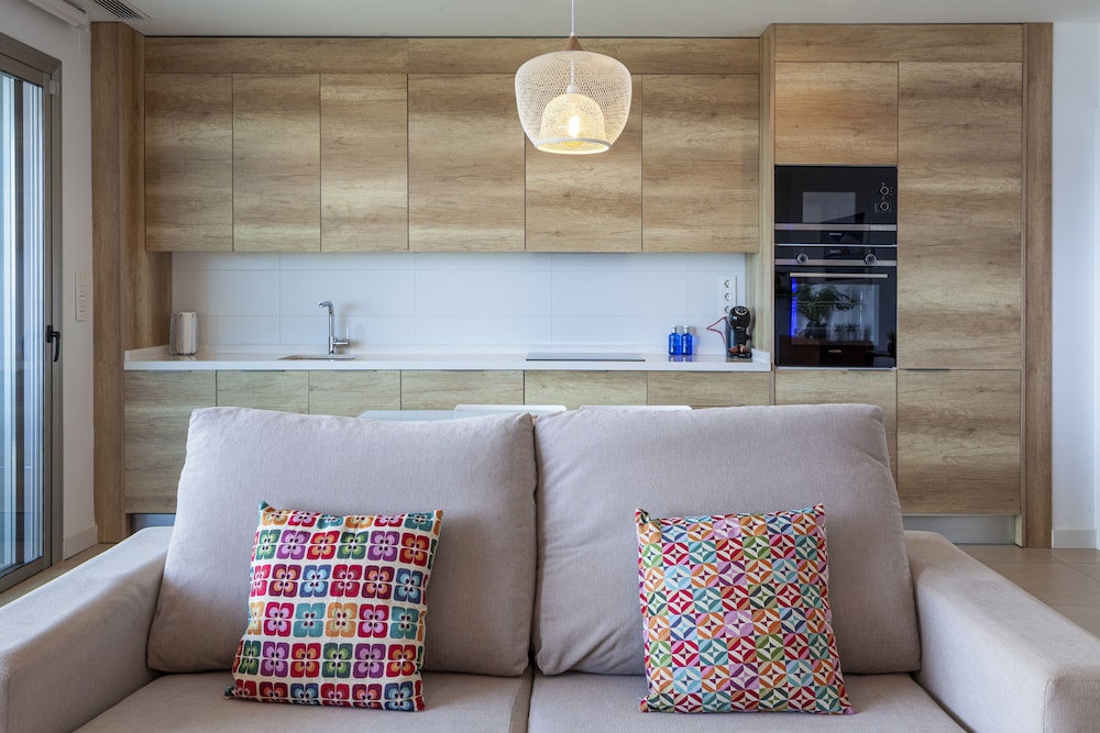 Blue Line Apartment Hotel 8/50