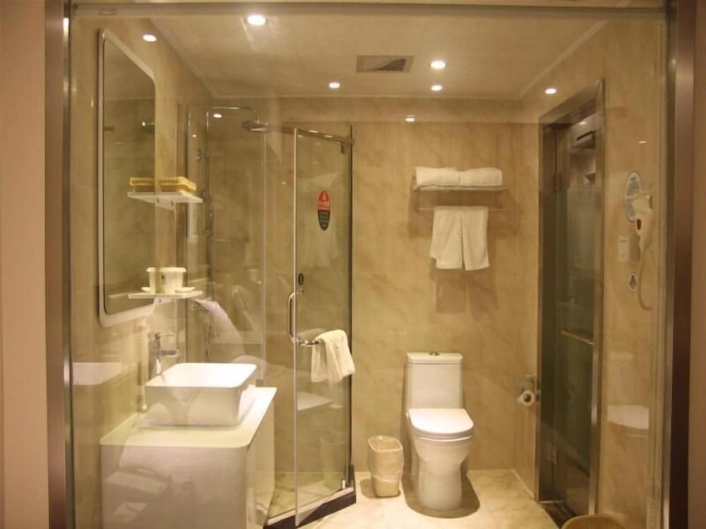 GreenTree Inn AnHui HeFei High-Speed Railway South Station BaoHe Avenue Government Business Hotel 46/48