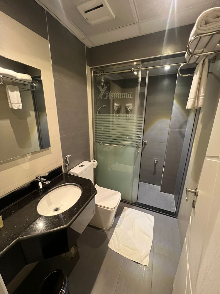 Y Platinum Hotel 43/43