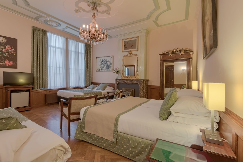 Hotel Des Arts 26/62