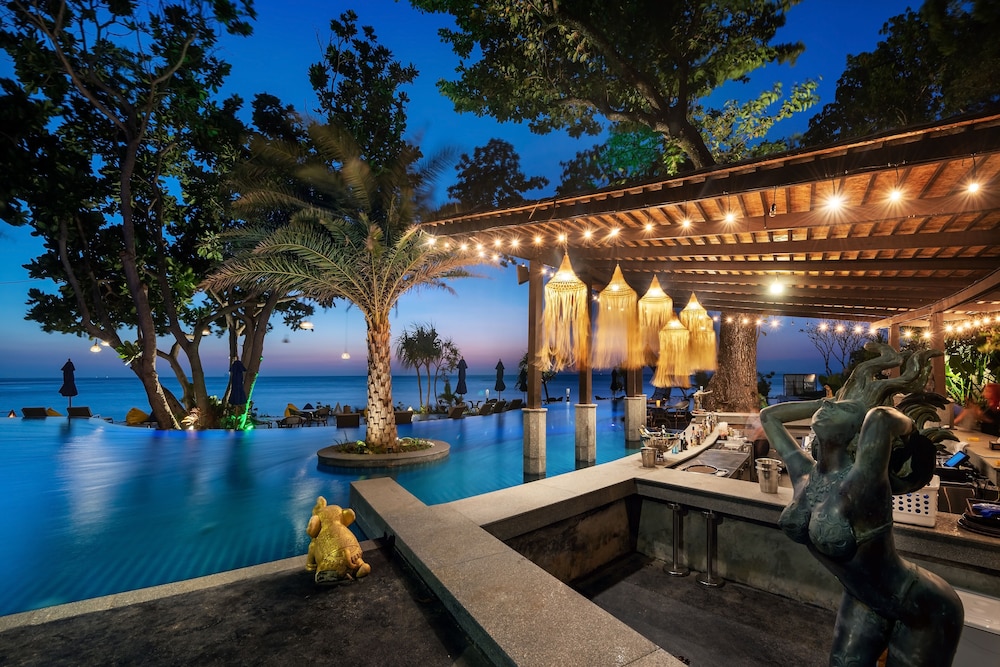 Nirvana Beach Resort and Spa 29/50