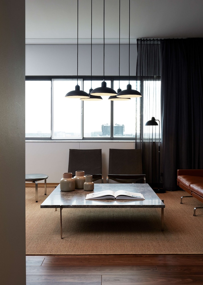 RADISSON COLLECTION ROYAL HOTEL, COPENHAGEN 26/72