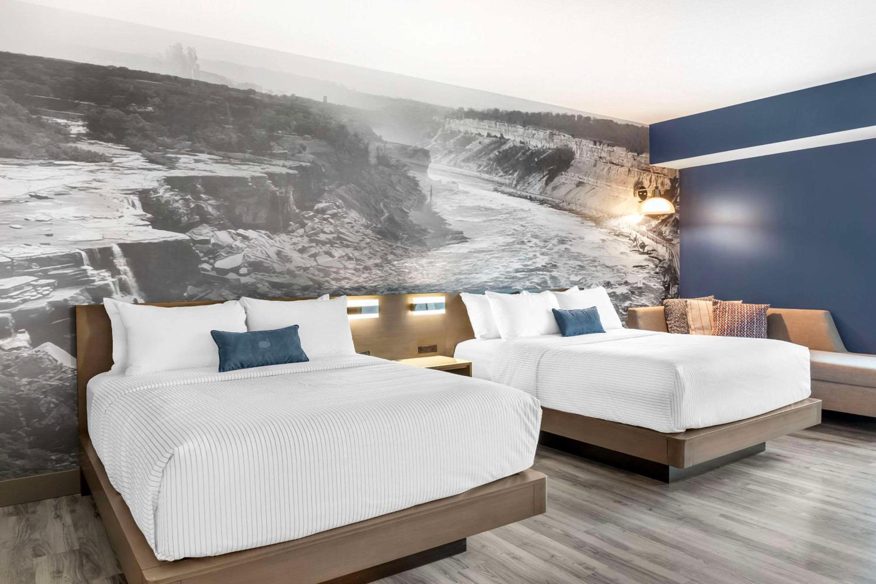 Room, Quadruple, 2 Queen Beds, Accessible