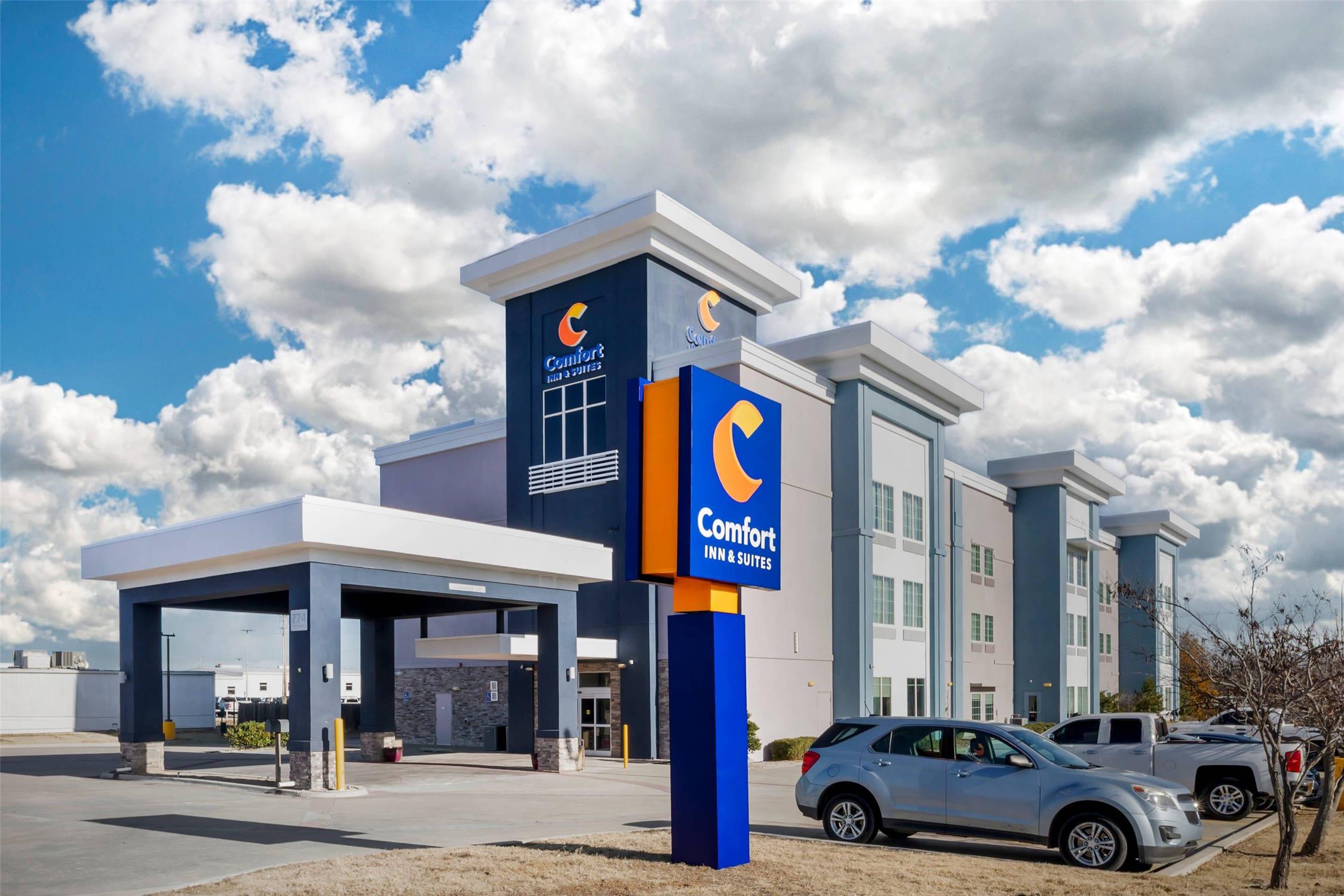 Comfort Inn & Suites Claremore 20/22