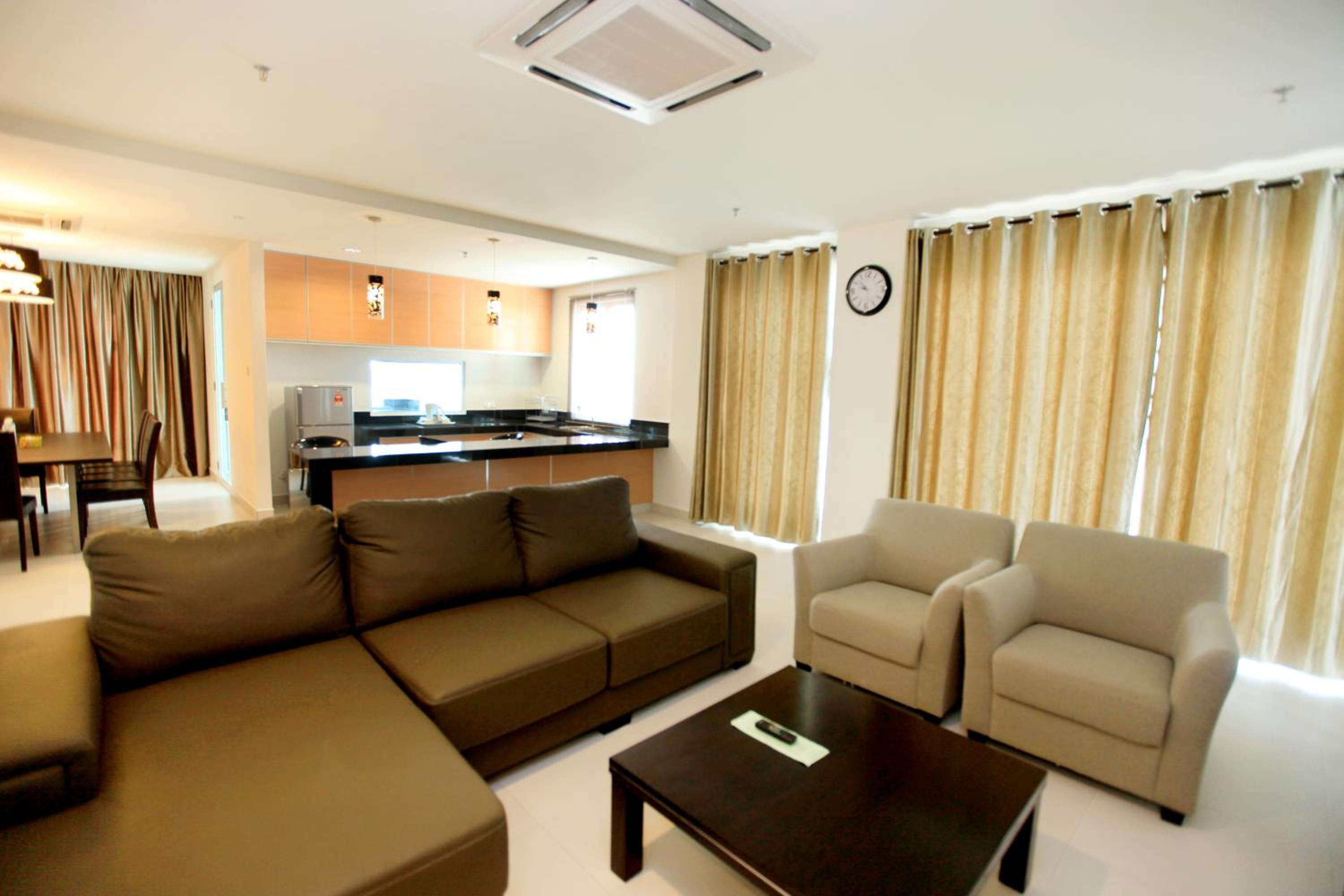 Merdeka Suites Hotel 33/45