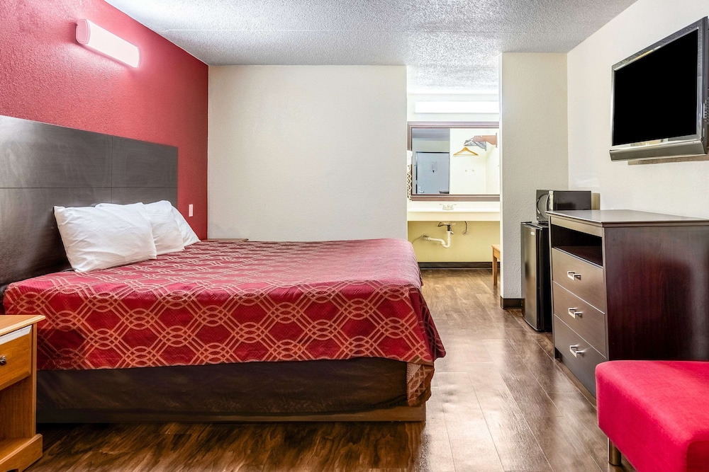 Econo Lodge Knoxville West - Turkey Creek 15/33