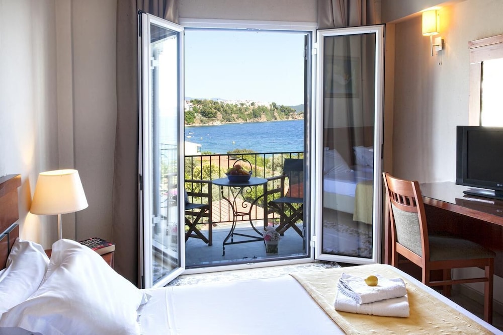 Nimfi Hotel, Skiathos 3/50