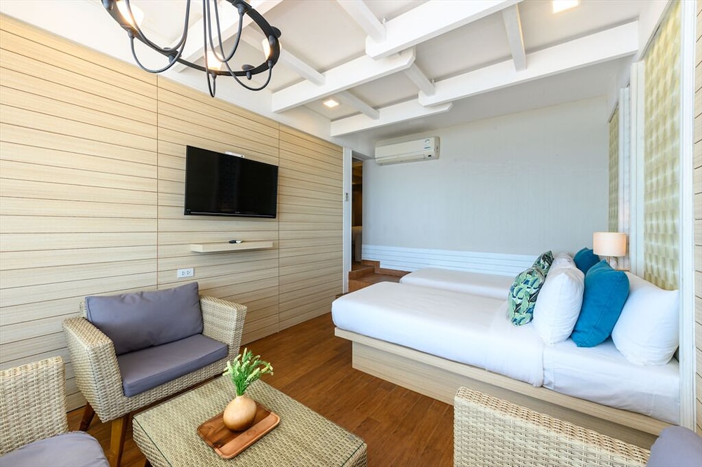 Maldives Beach Resort 37/56