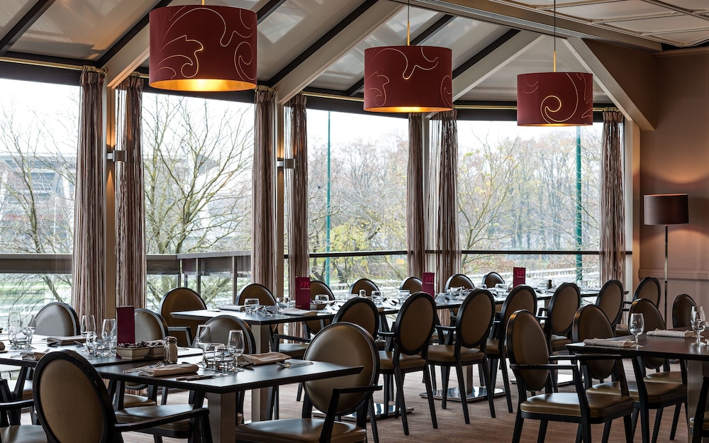 restaurant-cafeteria