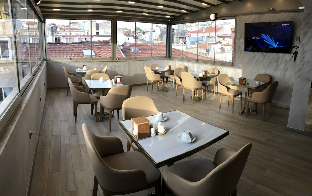 X Nellyi Boutique Hotel 35/50