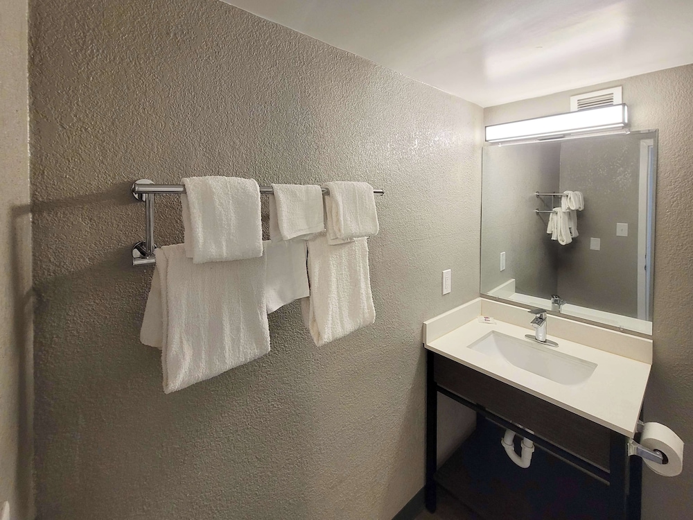 Motel6 Jackson, TN 53/54