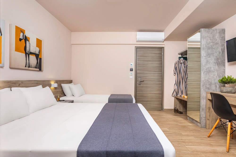 غرفة كومفورت ثلاثية بسرير كوين وسرير فردي، Hotel Vozina 3/9