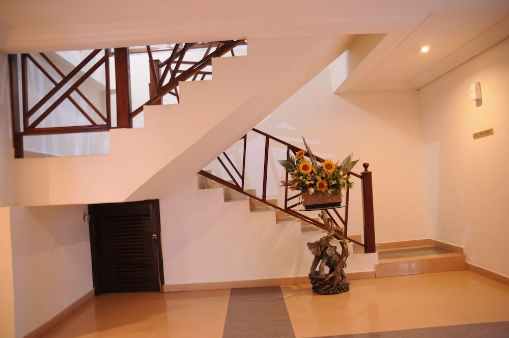 Crystal Palm Hotel 29/49