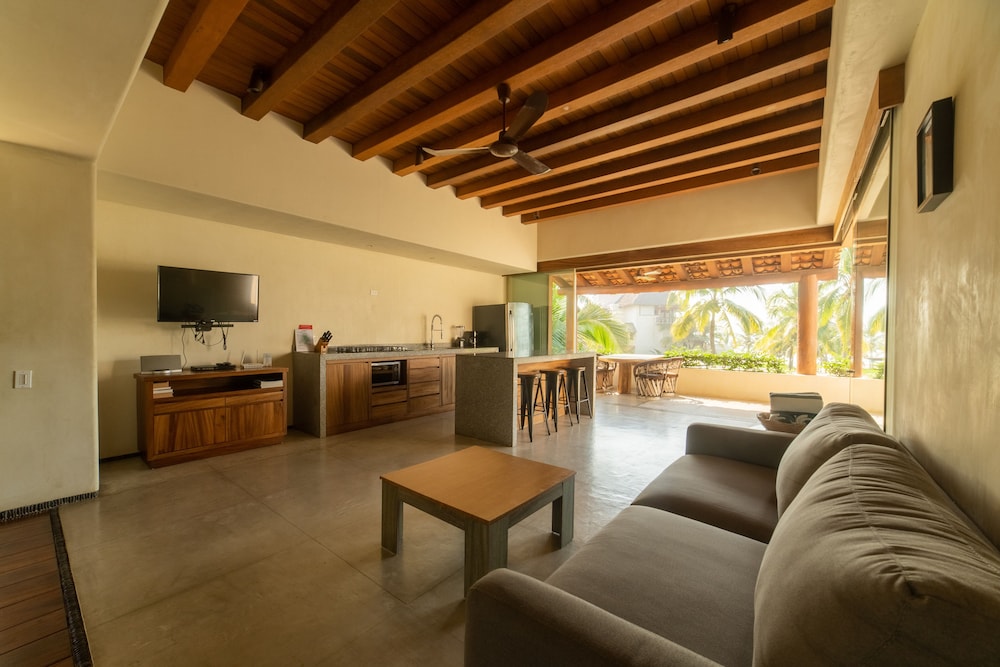 Las Palmas Luxury Villas 22/50