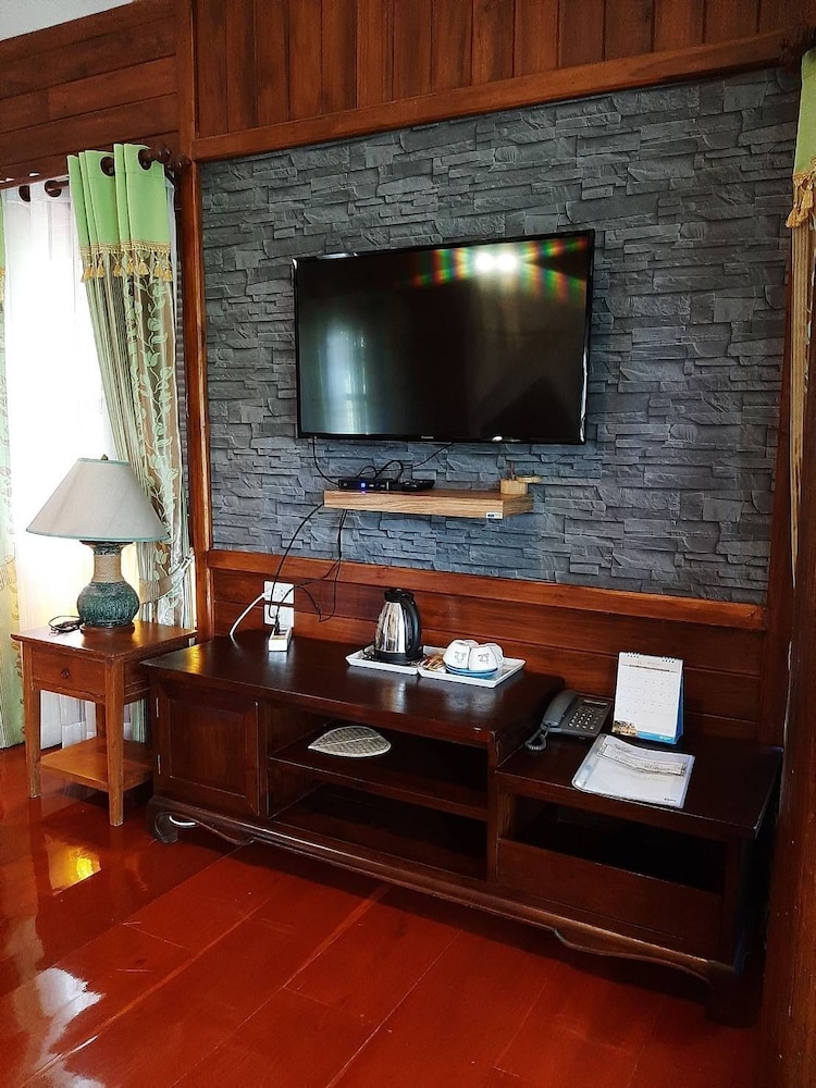 Buraphat Resort 36/50