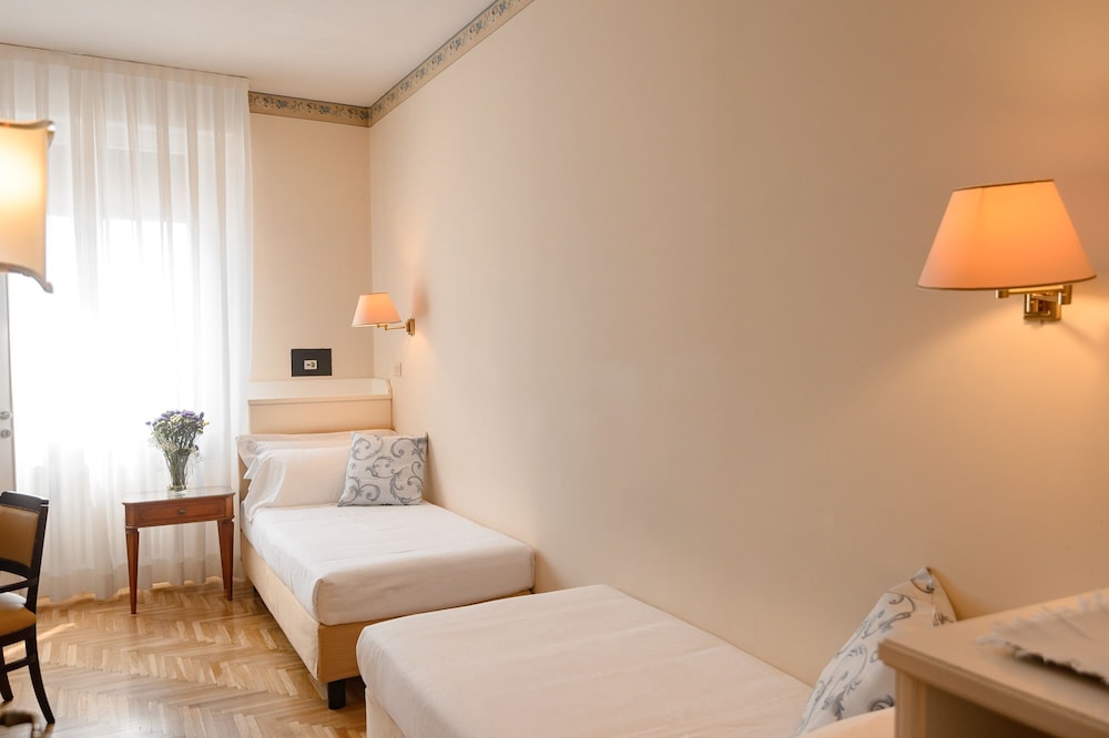 Room, Triple, 3 Beds