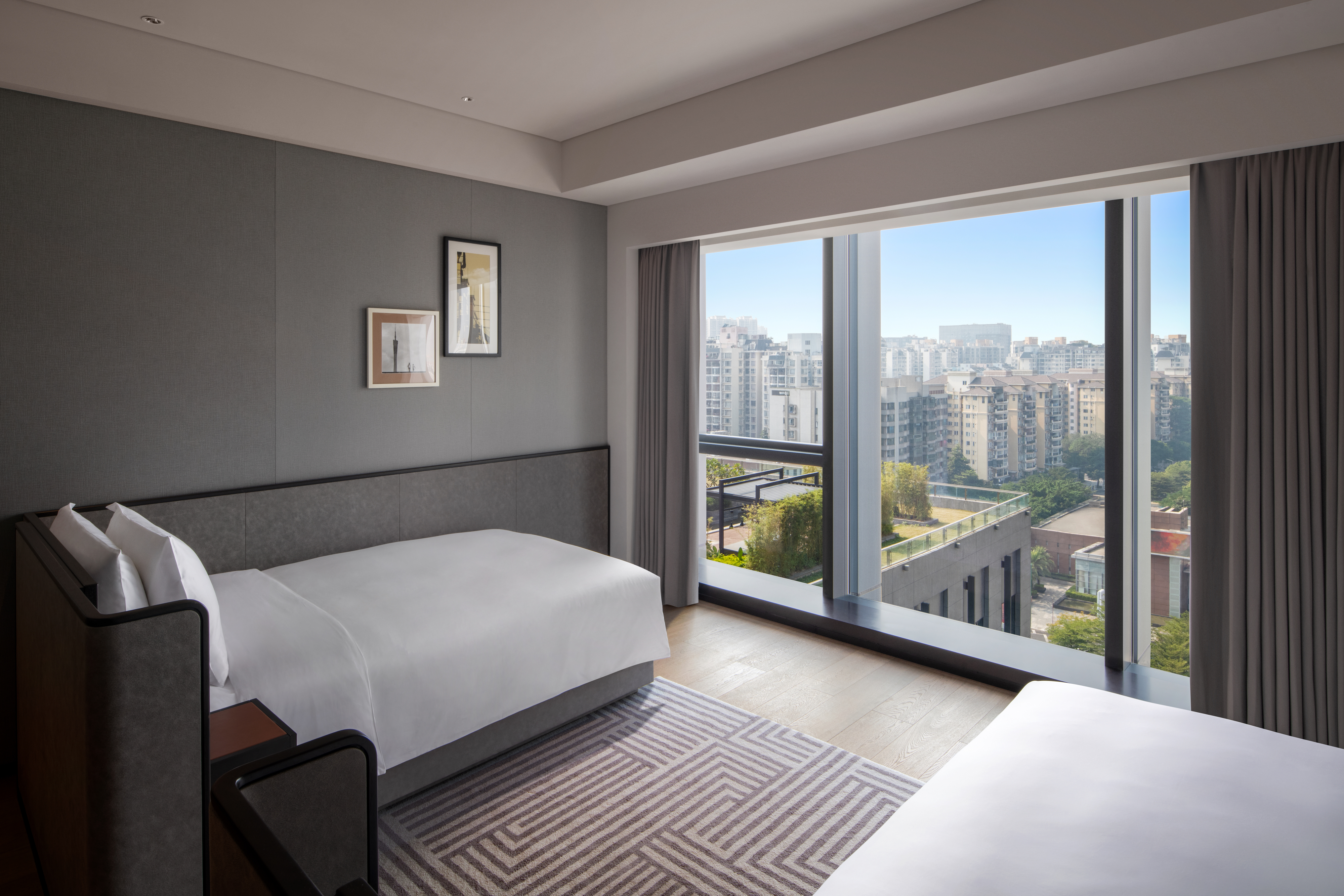 Grand Deluxe Twin Room